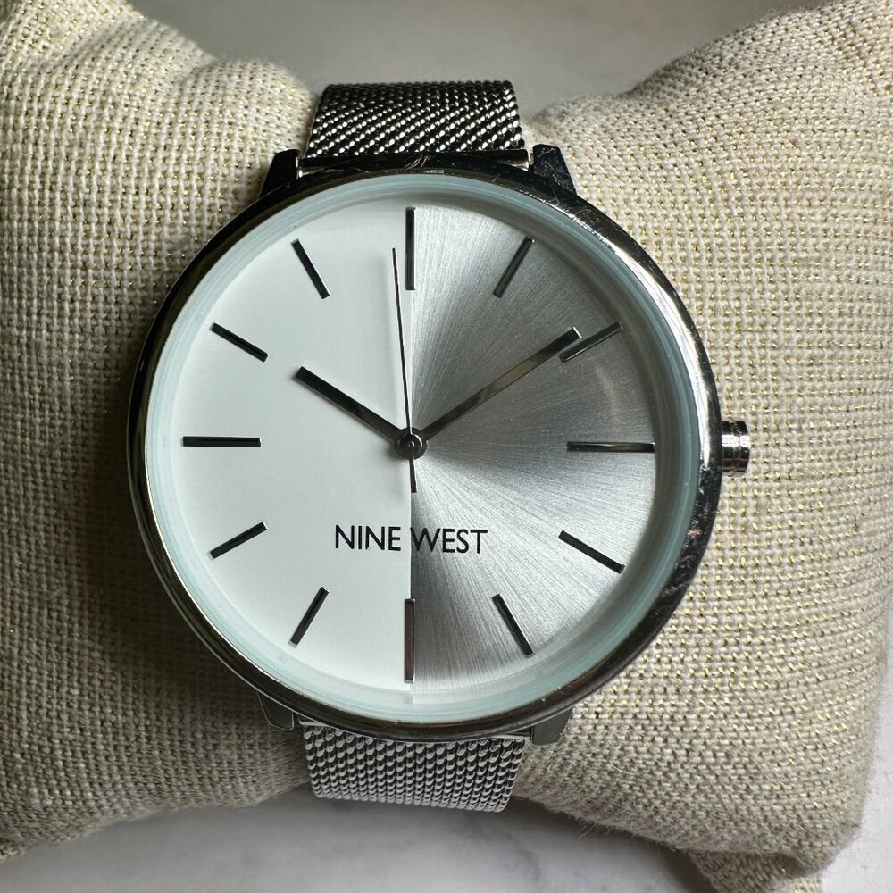 3/$30 Nine West Watch Women Silver Tone White Round Dial Mesh Band New Battery